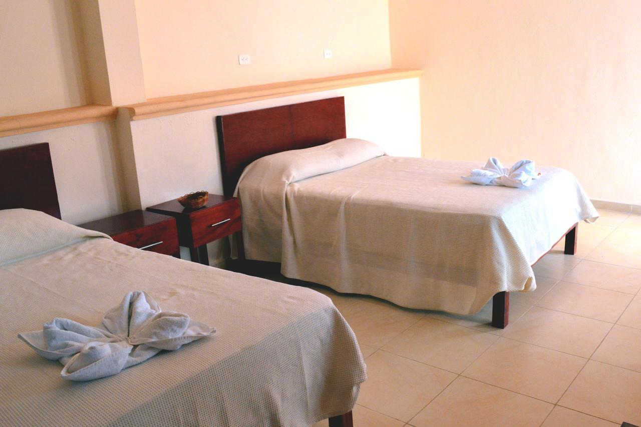 Hotel Las Mestizas Valladolid  Buitenkant foto
