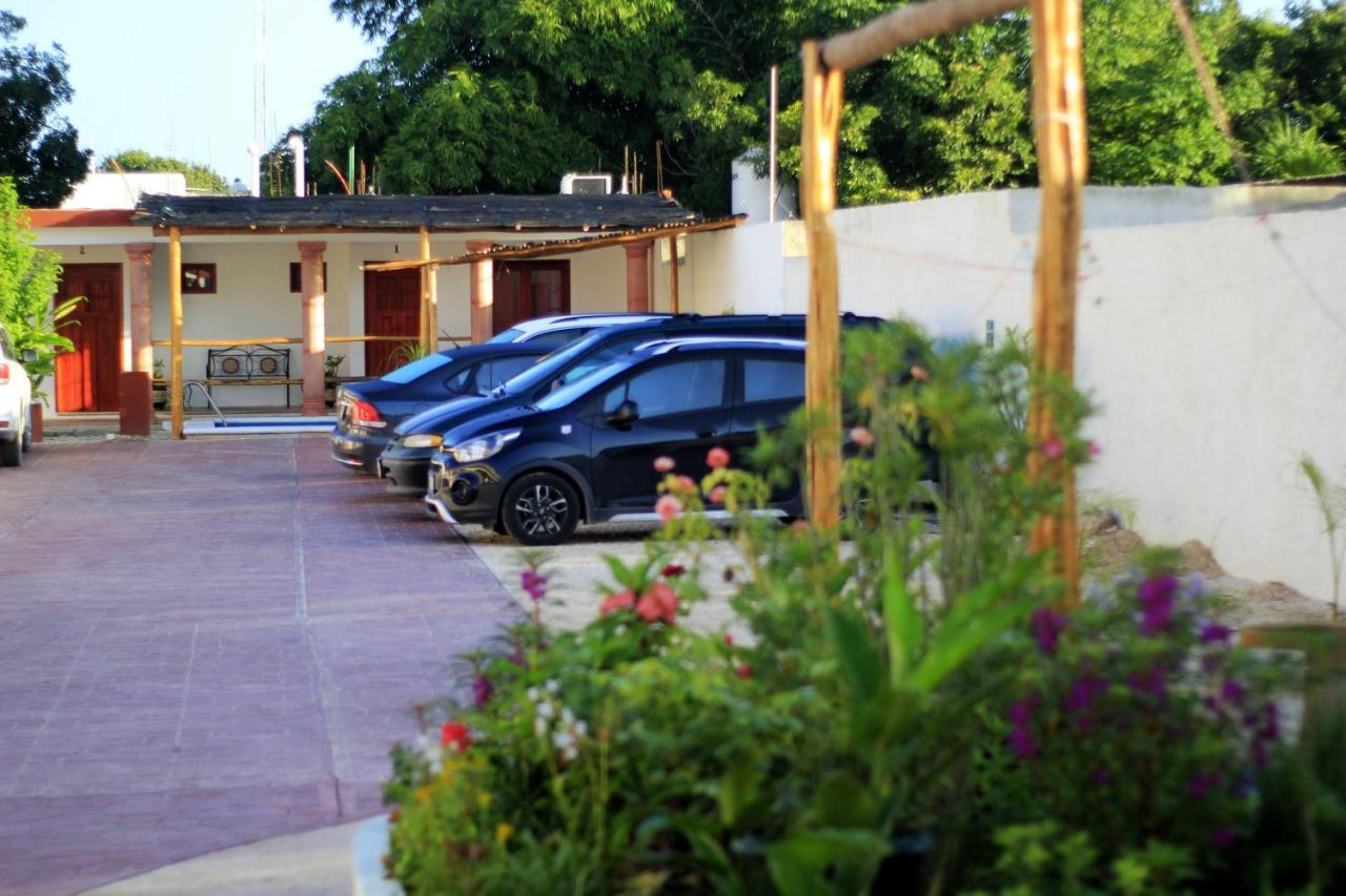 Hotel Las Mestizas Valladolid  Buitenkant foto